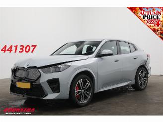 Unfallwagen BMW iX2 eDrive20 67 kWh M Sport Edition ACC Navi Clima Leder SHZ Virtual Apple/Android Camera PDC 2025/8
