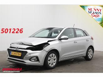 Vaurioauto  passenger cars Hyundai I-20 1.0 T-GDI Comfort Cruise SHZ LrHZ Airco Camera PDC Bluetooth 2018/12