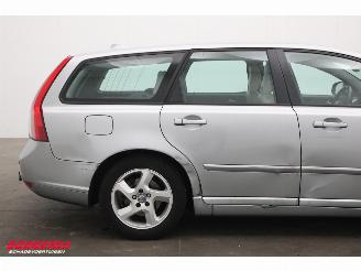 Volvo V-50 1.6 D2 S/S Kinetic Cruise Navi Clima Leder SHZ PDC picture 6