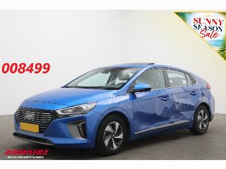 Vaurioauto  passenger cars Hyundai Ioniq 1.6 GDi First Edition Schuifdak ACC Memory Infinity Leder Camera LRHZ 2016/10