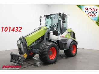 damaged machines Claas  Torion 738 T Sinus Schranklader BY 2025 !!5 Hrs/Std !! 2025/12