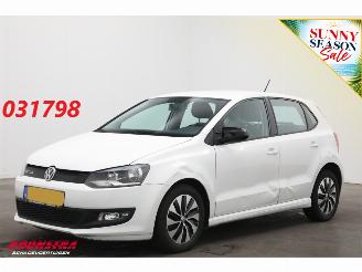 Schadeauto Volkswagen Polo 1.0 BlueMotion Edition 5-DRS Navi Airco Cruise 2016/8