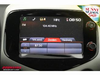 Toyota Aygo 1.0 VVT-i x-play Apple/Android Airco Cruise Camera picture 26