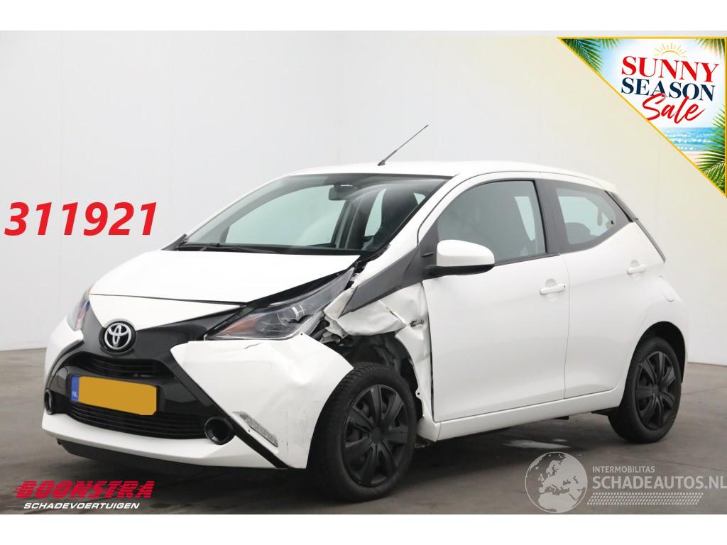 Toyota Aygo 1.0 VVT-i x-play Apple/Android Airco Cruise Camera