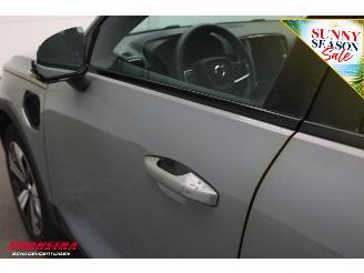 Volvo XC40 1.5 T4 Recharge LED ACC H/K Apple/Android Camera LRHZ SHZ picture 11