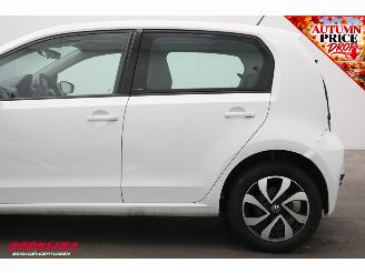 Volkswagen Up! 1.0 5-DRS Bluetooth Airco Cruise PDC 92.718 km! picture 8