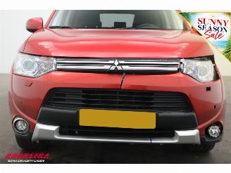 Mitsubishi Outlander 2.0 PHEV 4WD Limited Edition X-Line Schuifdak Leder Navi Clima Cruise Camera AHK picture 5