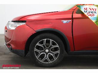 Mitsubishi Outlander 2.0 PHEV 4WD Limited Edition X-Line Schuifdak Leder Navi Clima Cruise Camera AHK picture 10