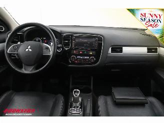Mitsubishi Outlander 2.0 PHEV 4WD Limited Edition X-Line Schuifdak Leder Navi Clima Cruise Camera AHK picture 12