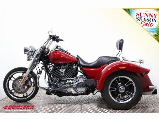 Harley-Davidson  Freewheeler 5HD! ABS LED Cruise 16.731 km! picture 5