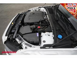 Volvo V-60 2.0 B3 AUT Essential Edition ACC SHZ LrHZ Camera Leder Virtual Navi Clima picture 15