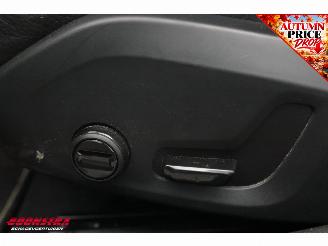 Volvo V-60 2.0 B3 AUT Essential Edition ACC SHZ LrHZ Camera Leder Virtual Navi Clima picture 33