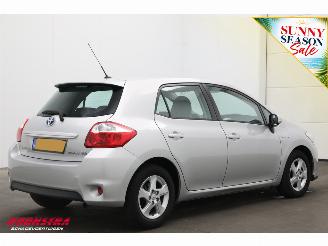 Toyota Auris 1.8 Full Hybrid Aspiration Navi Cruise Clima Bluetooth 105.627 km! picture 3