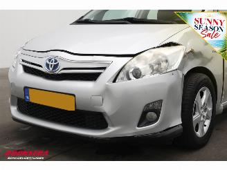 Toyota Auris 1.8 Full Hybrid Aspiration Navi Cruise Clima Bluetooth 105.627 km! picture 8