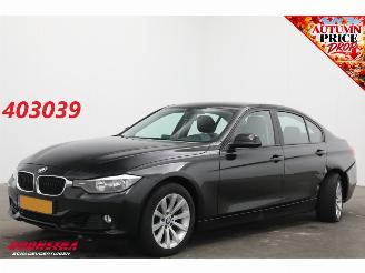 Auto incidentate BMW 3-serie 320i AUT Executive Navi Cruise Clima PDC AHK 152.512 km! 2012/6