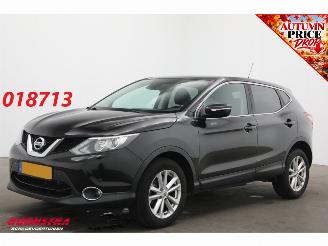 Gebrauchtwagen PKW Nissan Qashqai 1.2 Connect Edition Pano Cruise Navi Clima Camera PDC Bluetooth 2014/2