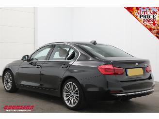 BMW 3-serie 318i Aut. Luxury Cruise Navi Clima Leder SHZ PDC picture 4