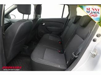 Dacia Logan MCV 1.5 dCi Laureate Cruise Navi Airco Bluetooth PDC LMV picture 26