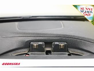 BMW 3-serie 320i Aut. M Sport Edition Schuif/kantel Cruise Navi Leder SHZ PDC AHK picture 9