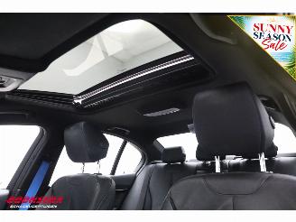 BMW 3-serie 320i Aut. M Sport Edition Schuif/kantel Cruise Navi Leder SHZ PDC AHK picture 16