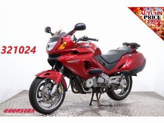 Schade motor Honda NT 650 Deauville 14.956 km! 2000/6