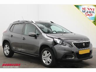 Peugeot 2008 1.2 PureTech Signature Cruise Navi Airco Apple/Android PDC picture 2