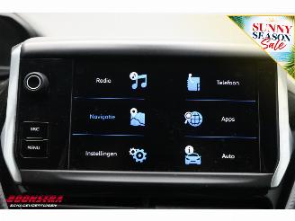 Peugeot 2008 1.2 PureTech Signature Cruise Navi Airco Apple/Android PDC picture 25