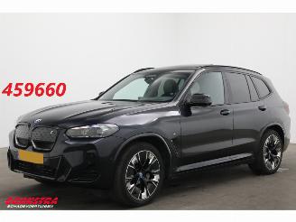 krockskadad bil auto BMW iX3 M Sport 80 kWh H/K HUD Pano Schuif/kantel ACC Navi Clima Leder Memory SHZ Camera 360° PDC 2022/9