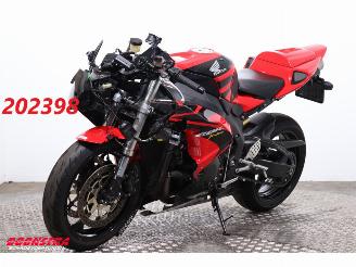 Vaurioauto  motor cycles Honda  CBR 1000RR Fireblade Leo Vince 26.807 km! 2006/4