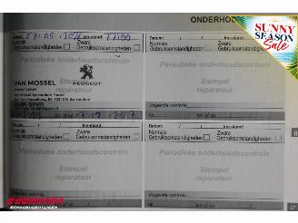 Peugeot 208 1.2 PureTech Signature Cruise Navi Airco Apple/Android PDC picture 29