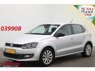 Schadeauto Volkswagen Polo 1.2 Easyline Clima Apple/Android 2010/6