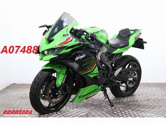 Schade motor Kawasaki  Ninja ZX-4RR ABS Akrapovic 2.984 km! 2025/11