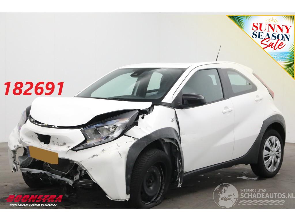 Toyota Aygo 1.0 VVT-i MT Play ACC Navi Airco Apple/Android Camera PDC