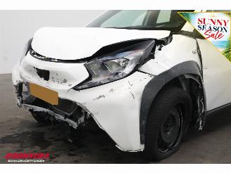 Toyota Aygo 1.0 VVT-i MT Play ACC Navi Airco Apple/Android Camera PDC picture 17