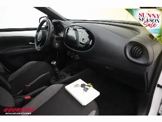 Toyota Aygo 1.0 VVT-i MT Play ACC Navi Airco Apple/Android Camera PDC picture 26
