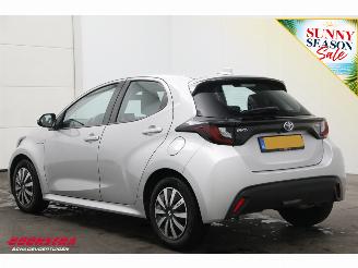 Toyota Yaris 1.5 Hybrid Active Cruise Clima SHZ Apple/Android Camera PDC picture 4