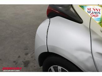 Toyota Yaris 1.5 Hybrid Active Cruise Clima SHZ Apple/Android Camera PDC picture 6