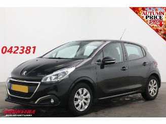 Coche accidentado Peugeot 208 1.2 PureTech Blue Lease Cruise Airco Apple/Android PDC 2018/7