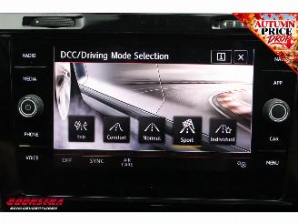 Volkswagen Golf 2.0 TSI DSG GTI Performance Pano DCC Virtual Dynaudio ACC SHZ picture 31