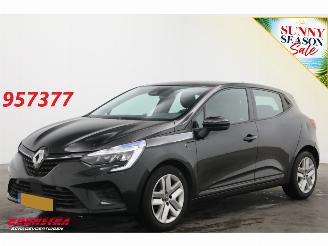 skadebil auto Renault Clio 1.0 TCe Zen Cruise Navi Airco Apple/Android PDC 2021/12