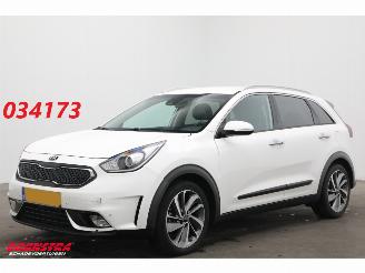 Damaged car Kia Niro 1.6 GDi Hybrid ExecutiveLine Navi Leder SHZ SBL Apple/Android Camera PDC 2017/2