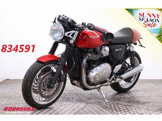 krockskadad bil motor Triumph Thruxton 1200 Vance Hines 2021/3