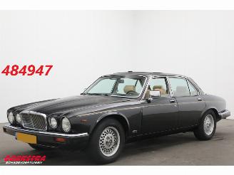 Damaged car Jaguar XJ 5.3 V12 Schuif/kantel Airco 141.588 km! 1991/3