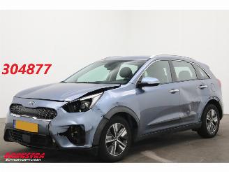 Damaged car Kia Niro 1.6 GDi Hybrid Edition ACC Clima Apple/Android Camera PDC AHK 2019/8