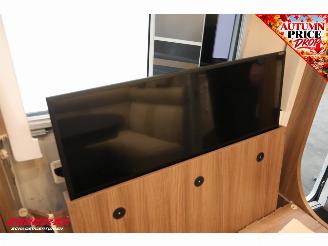Carthago  Chic S-Plus i61 XL LE 3.0 M.Jet Aut. Level Luchtvering Dakairco Solar TV Garage Navi Clima Camera Cruise picture 31