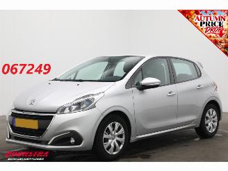 Coche accidentado Peugeot 208 1.2 PT Blue Lion Cruise Navi Airco Org.NL + NAP 2018/8