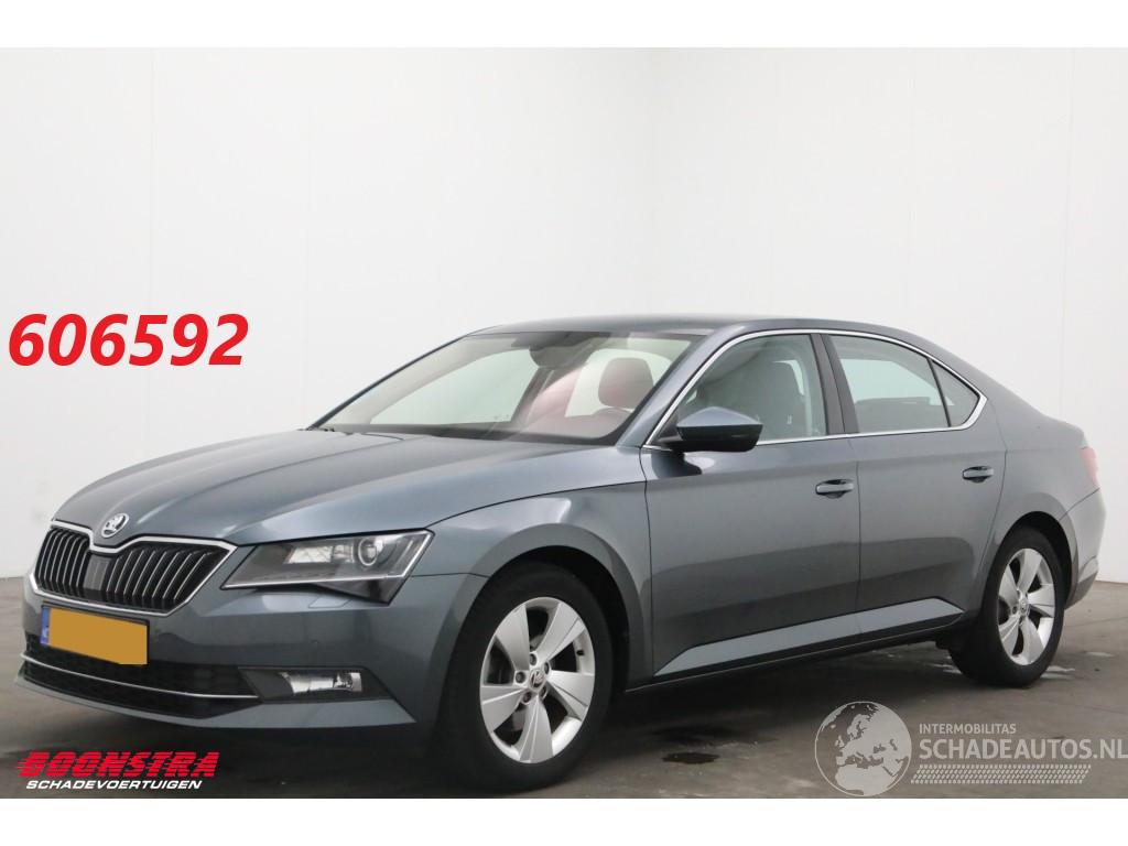 Skoda Superb 1.6 TDI DSG Ambition Business Cruise Navi Clima Memory SHZ Apple/Android PDC
