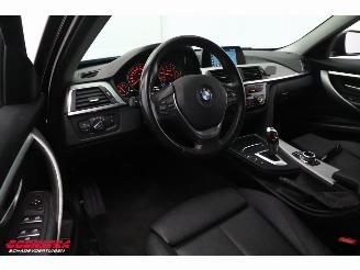 BMW 3-serie Touring 318i Edition Sport line Shadow LED Navi Clima SHZ Leder PDC AHK picture 10