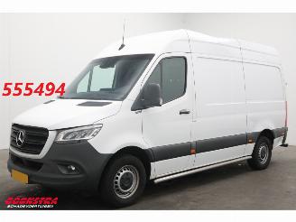 Vaurioauto  commercial vehicles Mercedes Sprinter 317 CDI Aut. L2H2 RWD Xarios 350 Cruise Navi Clima Bluetooth Camera PDC 2023/6