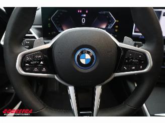 BMW 3-serie Touring 330e xDrive M-Sport HUD H/K Pano ACC SHZ LrHZ Apple/Android Camera PDC AHK picture 18